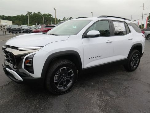 New 2026 Chevrolet Equinox ACTIV w/ Convenience Package III image 8