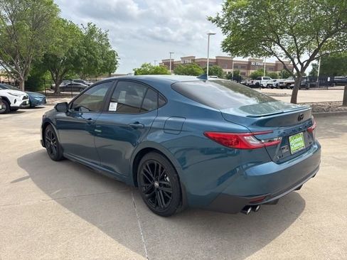 Used 2026 Toyota Camry SE w/ Convenience Package image 7