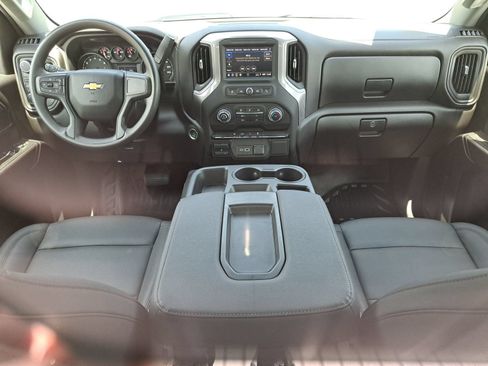 Used 2025 Chevrolet Silverado 2500 W/T w/ WT Convenience Package AWD/4WD image 9