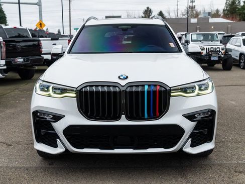 Used 2022 BMW X7 M50i image 2