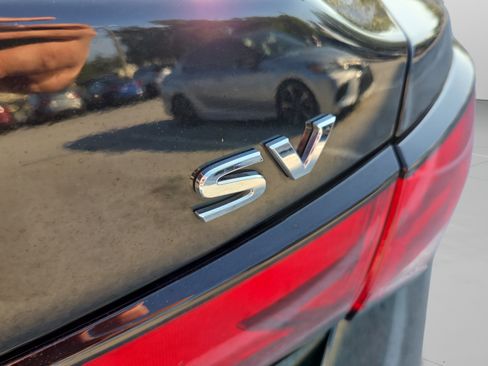 Used 2022 Nissan Sentra SV FWD image 31