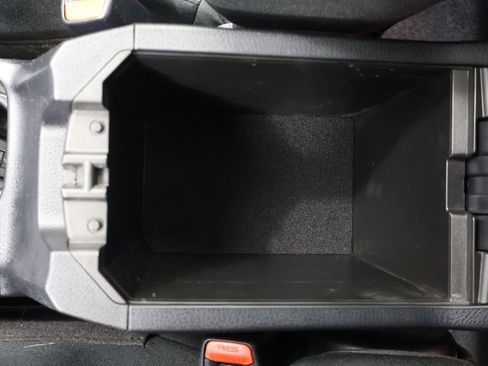 Used 2018 Toyota RAV4 XLE image 32