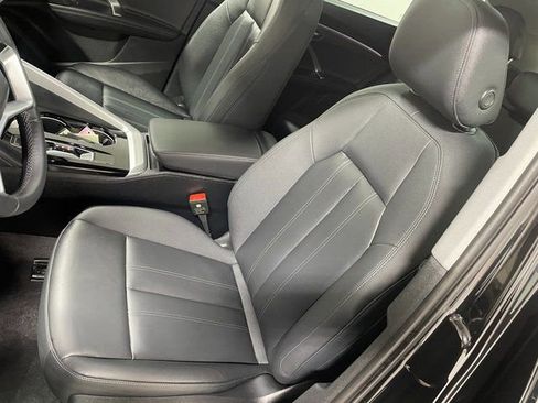 Used 2025 Audi Q5 Premium w/ Convenience Package image 15