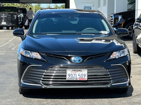 Used 2023 Toyota Camry LE image 9