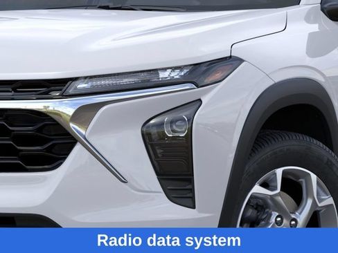 New 2026 Chevrolet Trax LS w/ LS Convenience Package FWD image 11
