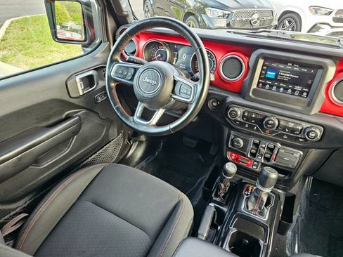 Used 2021 Jeep Wrangler Unlimited Rubicon w/ Cold Weather Group AWD/4WD image 25