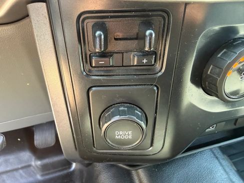 Used 2021 Ford F150 XLT w/ Trailer Tow Package RWD image 15