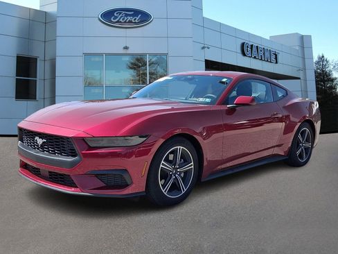 Certified 2025 Ford Mustang Coupe RWD image 4