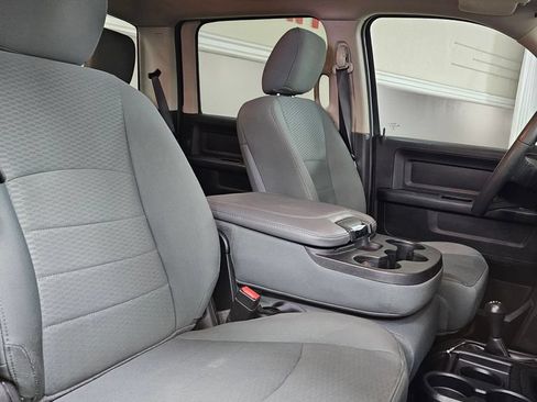 Used 2018 RAM 2500 Tradesman w/ Chrome Appearance Group AWD/4WD image 21