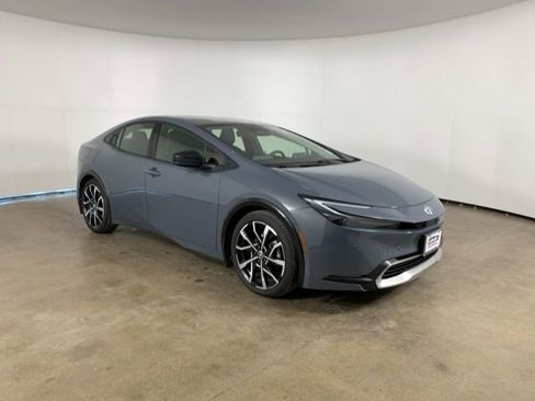 Used 2024 Toyota Prius Prime image 5