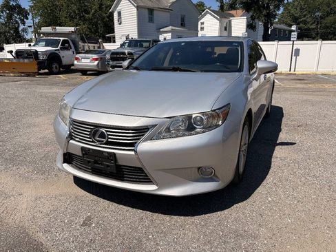 Used 2014 Lexus ES 350 FWD image 2