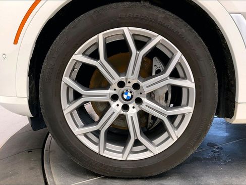Certified 2024 BMW X7 xDrive40i w/ Executive Package AWD/4WD image 9