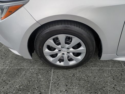 Used 2023 Toyota Corolla LE image 14