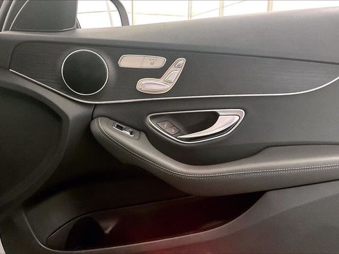 Used 2020 Mercedes-Benz C 300 4MATIC Sedan image 23