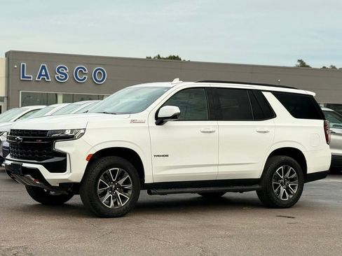 Used 2024 Chevrolet Tahoe Z71 w/ Luxury Package AWD/4WD image 1