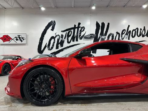 Used 2025 Chevrolet Corvette Z06 w/ Stealth Interior Trim Package image 4