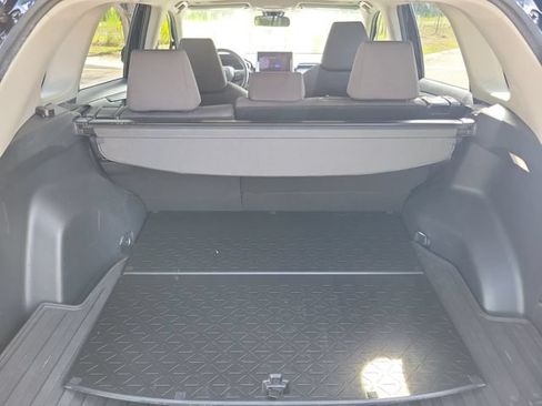 Used 2023 Toyota RAV4 XLE w/ Convenience Package FWD image 10