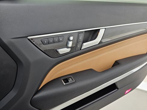 Used 2015 Mercedes-Benz E 400 4MATIC Coupe image 25