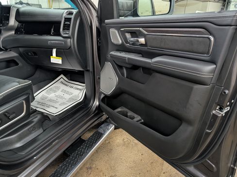 New 2026 RAM 1500 Laramie AWD/4WD image 9