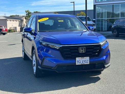 Used 2023 Honda CR-V LX image 7