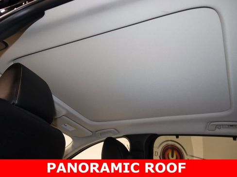 Used 2025 MAZDA CX-70 Plug-In Hybrid w/ Premium Pkg image 14