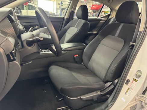 Used 2024 Nissan Sentra SV w/ Trunk Package FWD image 16