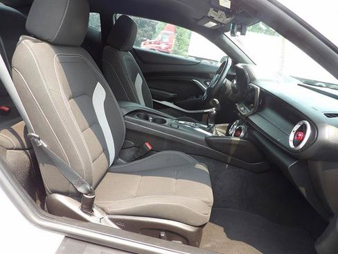 Certified 2019 Chevrolet Camaro SS w/ LPO, Ground Effects Package RWD image 32