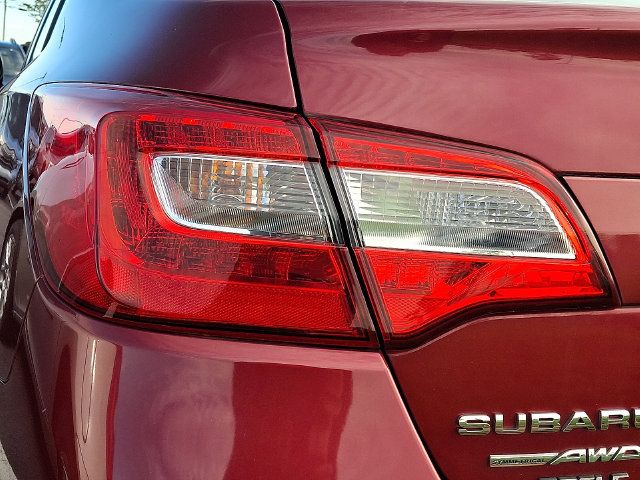 Used 2016 Subaru Legacy 2.5i Premium AWD/4WD image 8