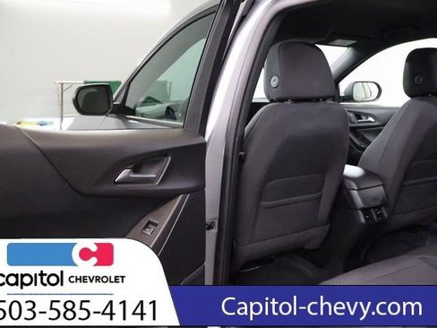 Used 2025 Chevrolet Equinox LT image 26