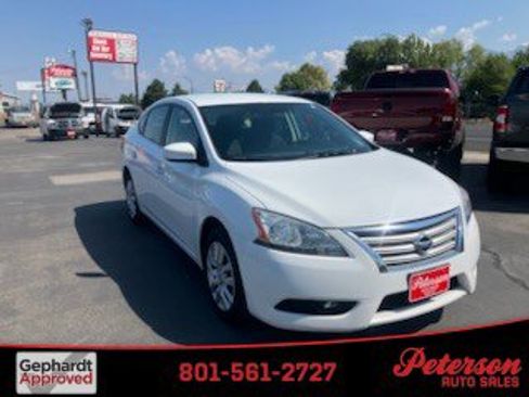 Used 2015 Nissan Sentra S image 1