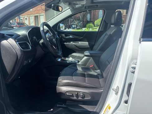 Used 2018 Chevrolet Equinox Premier AWD/4WD image 11