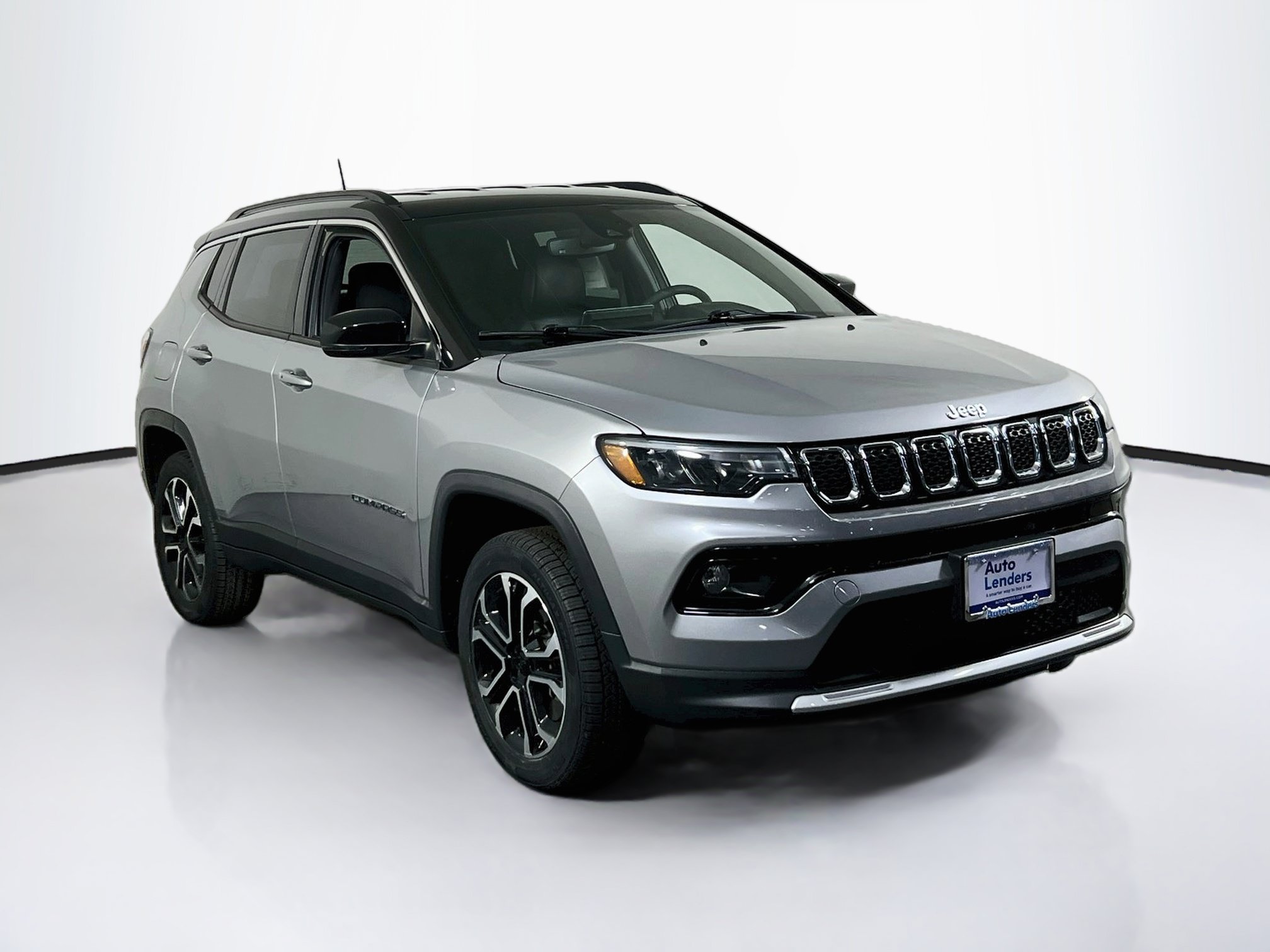 Used 2023 Jeep Compass Limited AWD/4WD image 3