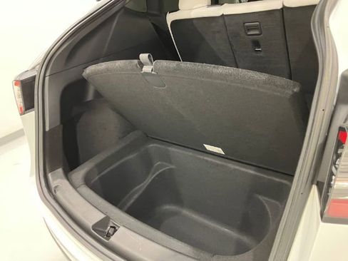 Used 2022 Tesla Model Y Long Range image 31