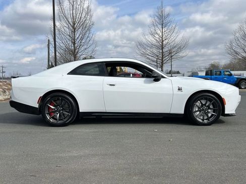 New 2024 Dodge Charger R/T Scat Pack w/ Plus Group image 14