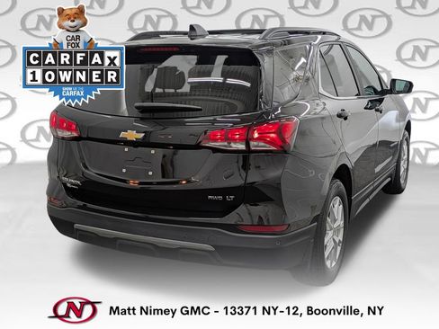 Used 2023 Chevrolet Equinox LT AWD/4WD image 2