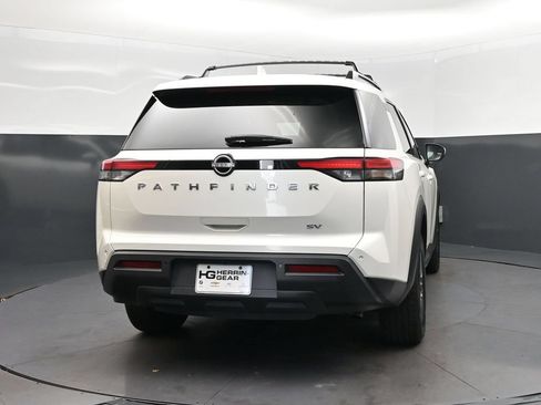 Used 2022 Nissan Pathfinder SV FWD image 7