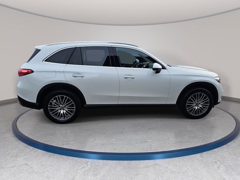New 2026 Mercedes-Benz GLC 300 4MATIC image 4