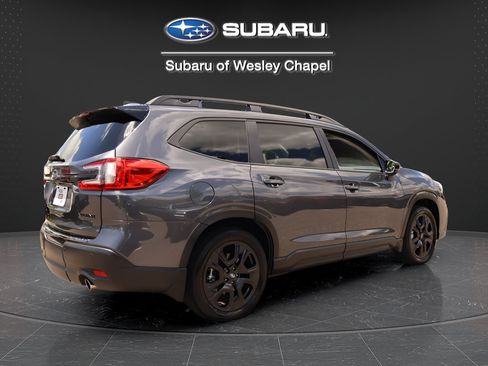 Certified 2025 Subaru Ascent Onyx Edition w/ Onyx Package AWD/4WD image 9