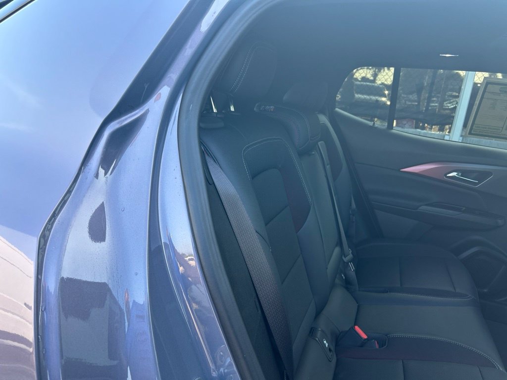 Used 2024 Chevrolet Equinox EV RS FWD image 28