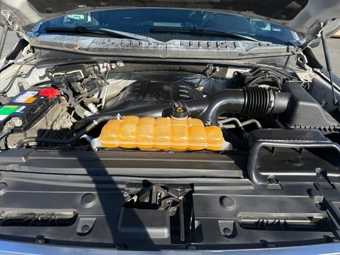 Used 2016 Ford F150 Platinum w/ Equipment Group 701A Luxury image 20