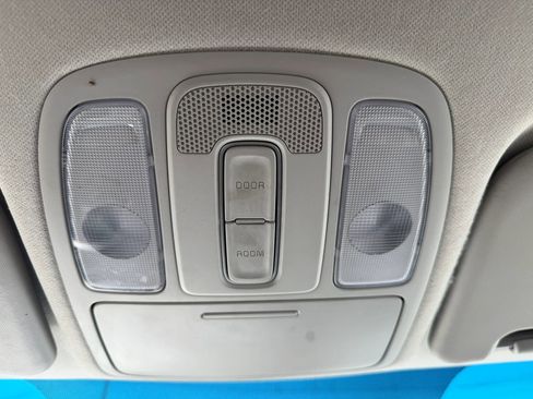 Used 2018 Kia Soul FWD image 29