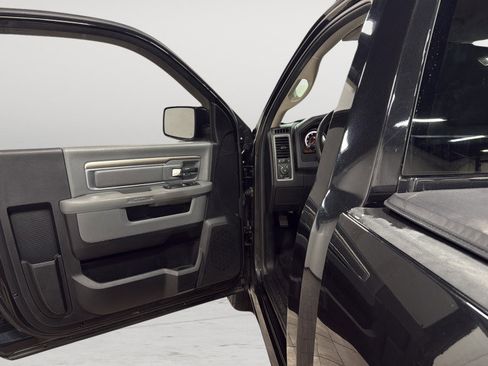 Used 2015 RAM 1500 Express image 15