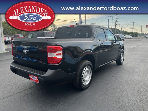 New 2025 Ford Maverick XL image 4