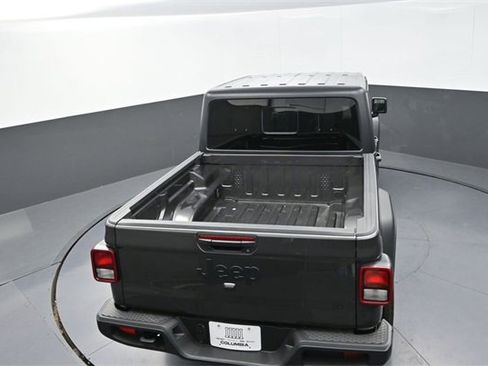 New 2025 Jeep Gladiator Sport image 14