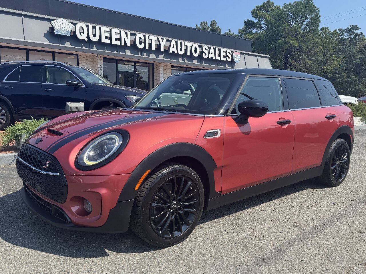 Used 2024 MINI Cooper Clubman S w/ Signature Upholstery Package FWD image 1