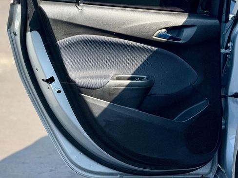 Used 2018 Chevrolet Cruze LT w/ RS Package image 8