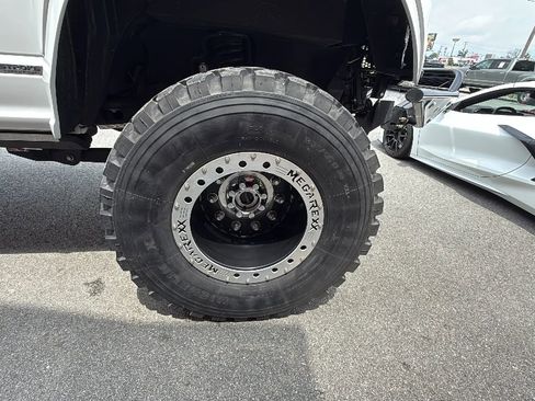 Used 2022 Ford F250 Lariat w/ Lariat Ultimate Package AWD/4WD image 40