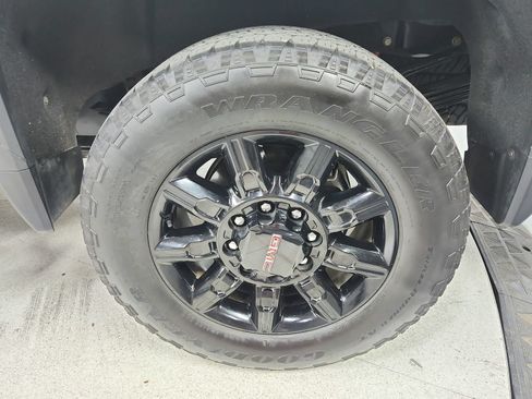 Used 2024 GMC Sierra 2500 AT4 w/ Max Trailering Package AWD/4WD image 55