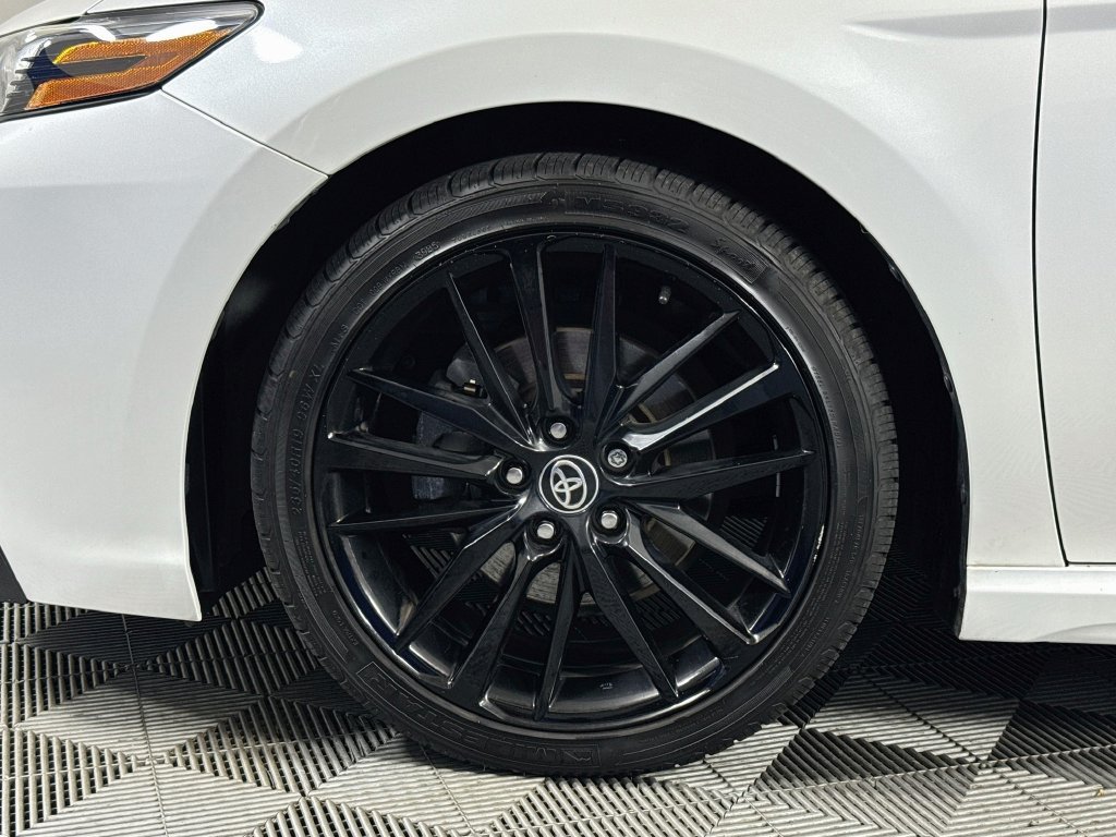 Used 2021 Toyota Camry XSE FWD image 31