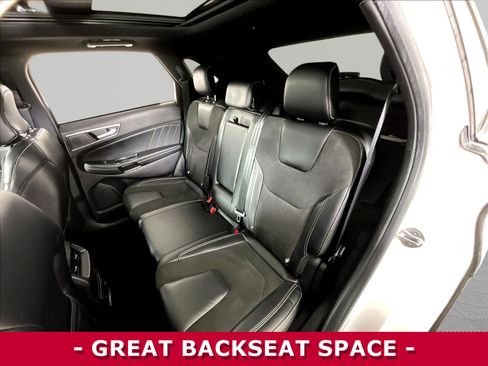 Used 2019 Ford Edge ST w/ Equipment Group 401A AWD/4WD image 22